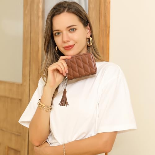 Small Quilted Wallet for Women RFID Blocking Credit Card Womens Wallet with Wristlet Brown