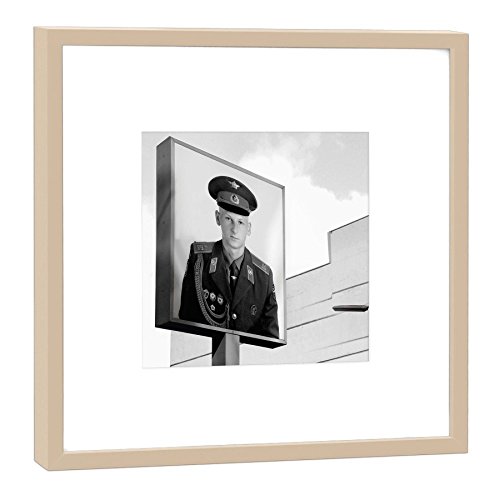 Photographie Checkpoint Charlie Berlin cadre bois beige 52x52 décoration murale salon
