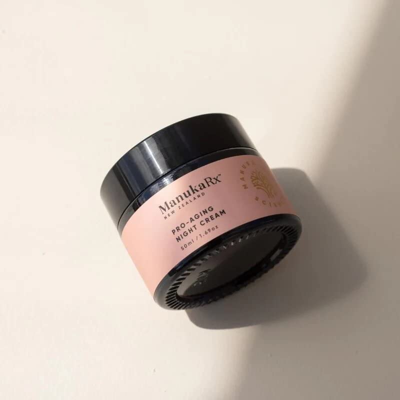 Miniatura 5 de ManukaRx Pro-Aging Night Cream  Crema de noche antienvejecimiento  Crema antienvejecimiento para cara y cuello  Crema facial hidratante  Crema