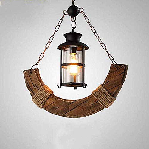 Lustre en bois pour sublimer un plafond vide avec un style rétro