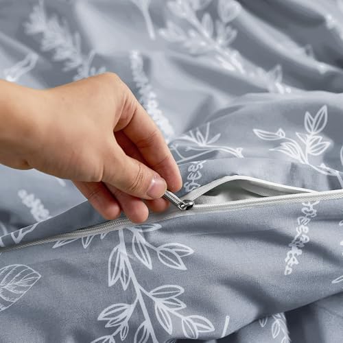 MUXHOMO Duvet Cover King Size, Reversible Floral Grey Duvet Cover Set with Zipper Closure, 3 Pieces Botanical Patterns Soft Microfiber Bedding Set (90"x104", 2 Pillow Cases 20"×36")