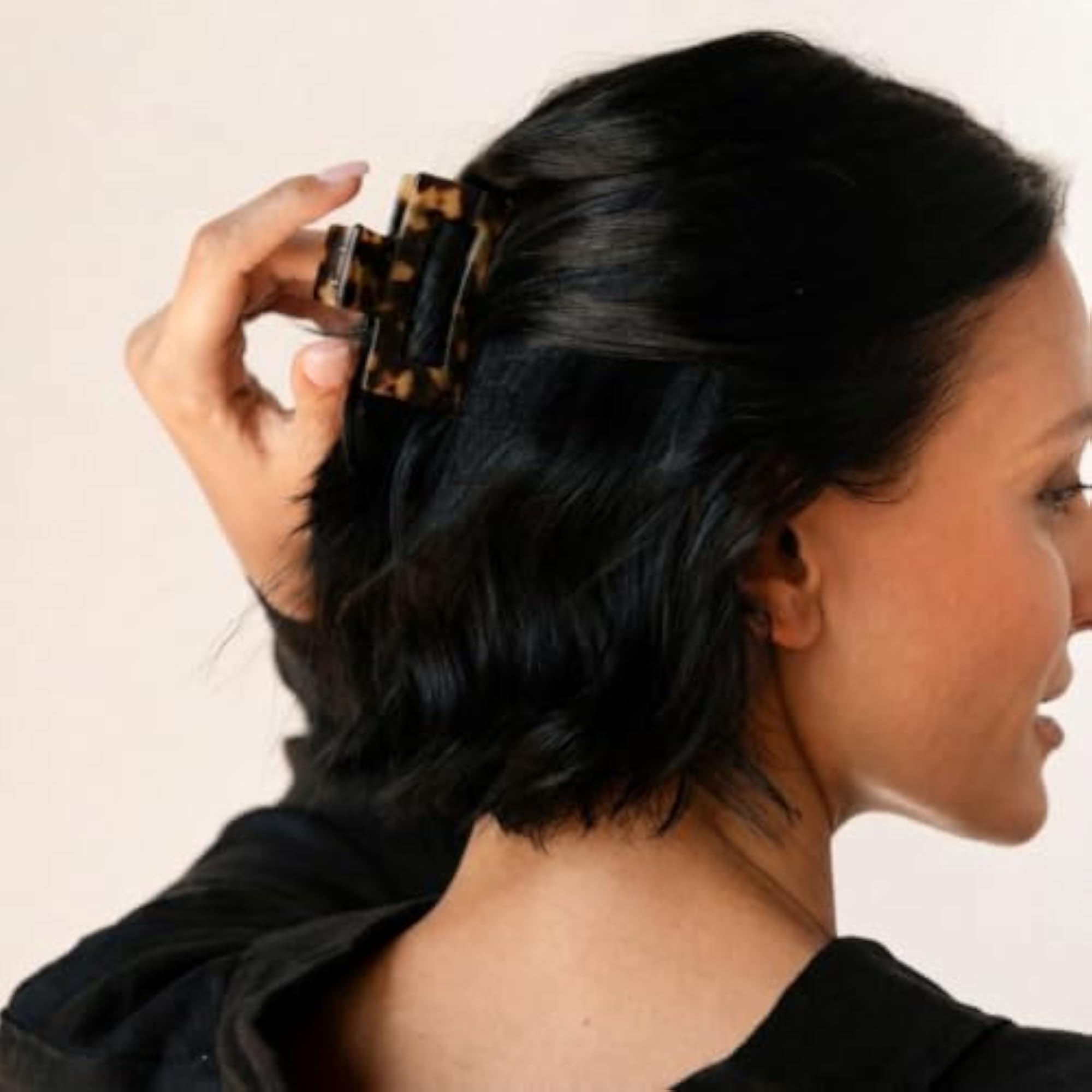 Tokyo Cutout Rectangle Jaw Hair Clip