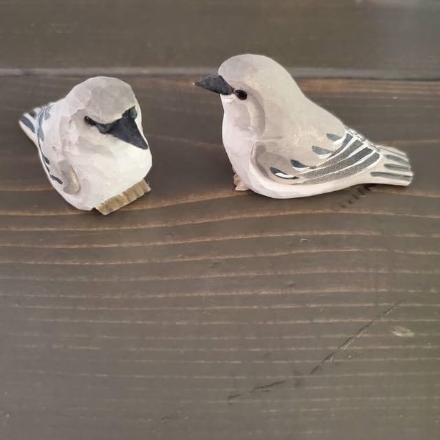 Figura pequeña de pájaro tallado a mano en madera miniatura 4