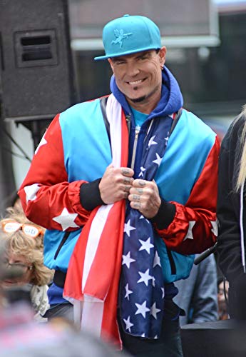 Posterazzi Poster Print Vanilla Ice On Stage for I Love The 90'S Concert On The NBC Today Show Rockefeller Plaza New York Ny April 29 2016. Photo by Derek StormEverett Collection Celebrity (8 x 10)
