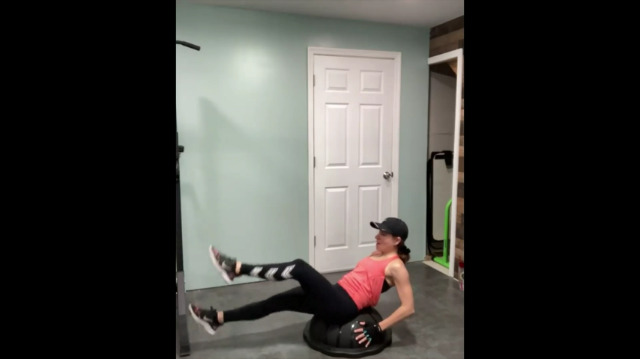 Amazon | イエスフォーオール(Yes4All) ハーフバランスボール ブラック