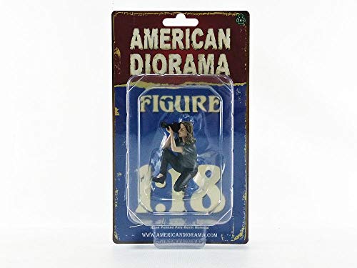 American Diorama Weekend Car Show Figurine III for 1/18 Scale Models