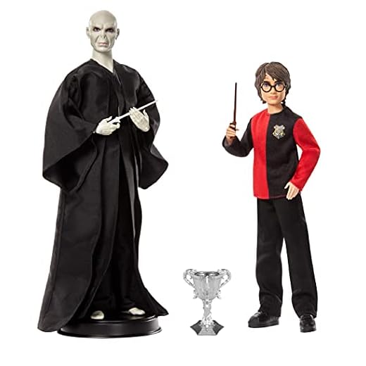 Harry Potter Mattel vs Voldemort Pack de 2 muñecos con varitas y cáliz de Fuego, Regalo para niñas y niños +6 años
