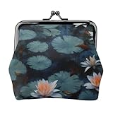 Questo portamonete con stampa floreale Lily Pads presenta un design completo di stampa su entrambi i lati, aggiungendo un tocco unico ed elegante ai tuoi oggetti essenziali per il trasporto quotidiano. I motivi vivaci lo rendono un accessorio straordinario che completa qualsiasi outfit.