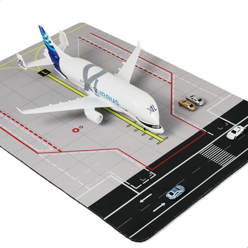 Qiyumoke 1 300 A330 Beluga Xl - Maqueta De Avión Con Alfombrilla De Goma Y 5 Coches Diecast De Metal Para Adultos, Coleccionistas Y Decoración Alfombra: 25 X 35 Cm