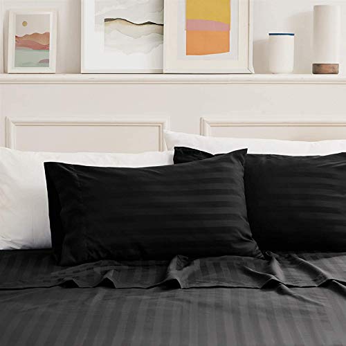 Image of YRM Bedding's Premium Collection Egyptian Cotton 600-TC 4-Piece Bedsheet Set {1-Bedsheet (102x108) + 1-Fitted (72x78) + 2-Pillow(18x28)}, Standard King Size, Black Stripe