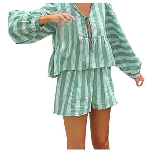 Conjunto de dos piezas para mujer de rayas con blusa corta y pantalón