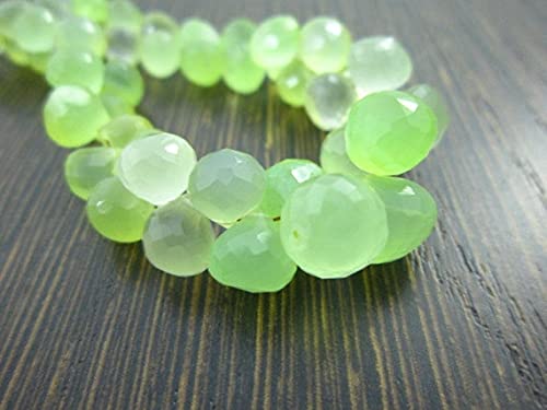 Chalcedony faceted onion briolette en collier d'été ou bracelet bohème chic