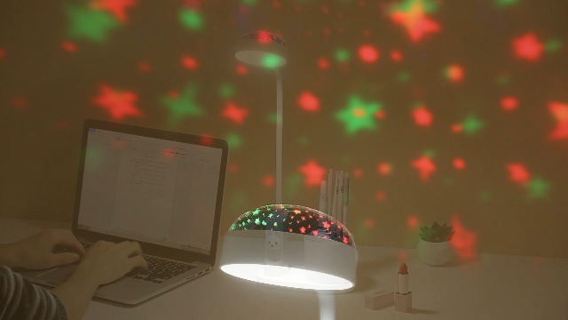Lampada Da Scrivania LED Per Bambini Con Proiezione Di Stelle E Portapenne - Regalo Perfecto - Foto 7