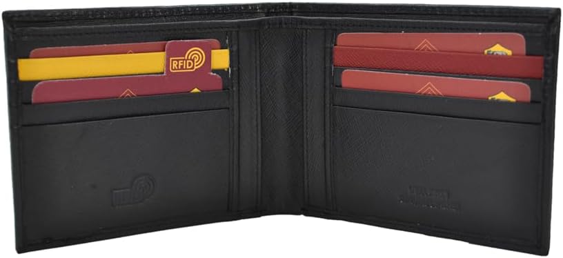 AS Roma Classic, Black, Media