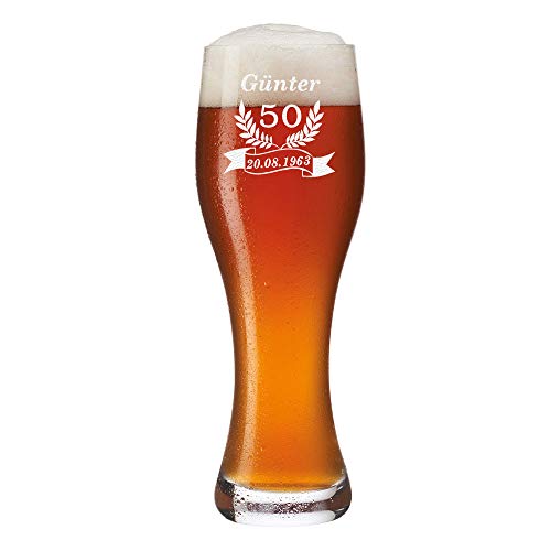 Leonardo Bierglas mit Gravur - Weizenbierglas 0,5 Liter Weizenglas personalisiert - Geburtstagsgeschenk - Geschenk-Idee mit Name und Jahr Geburtstag - Motiv Jubiläum Ährenkranz Banner