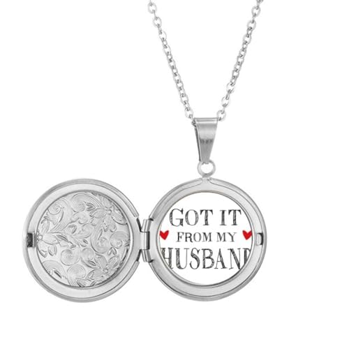 Collier médaillon Saint-Valentin, le symbole tendre de votre complicité