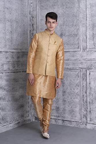 Image of Ethluxis Men's Silk Blend Kurta Set
