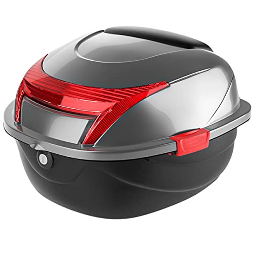 Coffre arrière de moto idéal pour ranger votre casque lors de vos balades en ville