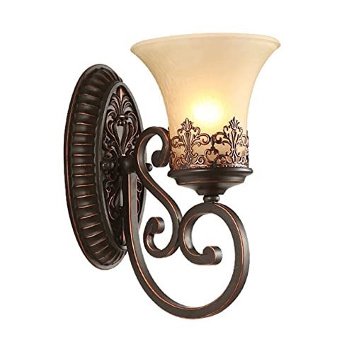 Éclairage de l'éclat d'intérieur avec cette applique murale en verre style art déco
