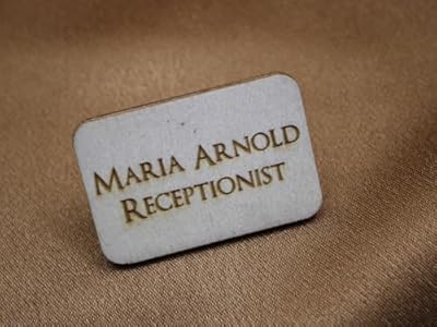 Insignia magnética personalizada de madera de bambú grabada | Ya disponible en tu tienda friki favorita! En mundofriki.es!