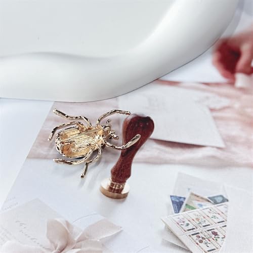 Image of Enamel Insect Beetle Brooch Pin for Women Men Gold-Toned Fashion Creative Bee Animal Brooches Lapel Pins Dainty Dress Accessories Birthday Party Jewelry