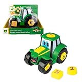 Les enfants doivent faire correspondre les formes, les chiffres et les couleurs en plaçant les pièces sur le tracteur. Après avoir placé toutes les pièces, Johnny est poussé pour le mettre en marche et les pièces sortiront au rebut pour que les enfants s'amusent à les remettre en place