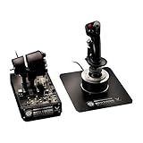 El joystick HOTAS WARTHOG tiene un aspecto físicamente imponente gracias a sus más de 6,5 kg de peso y a la realización en metal del joystick, las palancas de potencia y las bases