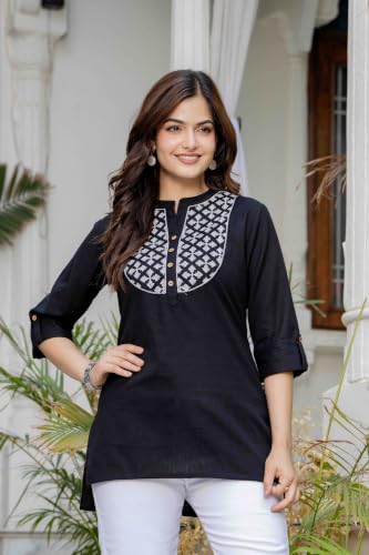 Image of Pistaa's Women's Cotton Relaxed Fit Short Kurti