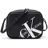 Tasche schließt mit silberfarbenem Zipper