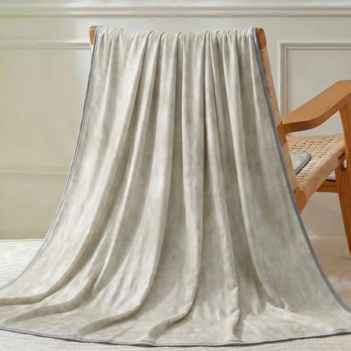 Image of Guohaoi Cooling Throw Blanket for Hot Sleepers, Twin Size 90''x90'' Lightweight Breathable Summer Bed Blanket for Couch, Arc-Chill Q-Max >0.5 Cool Fiber, Lightweight Blanket Light Grey
