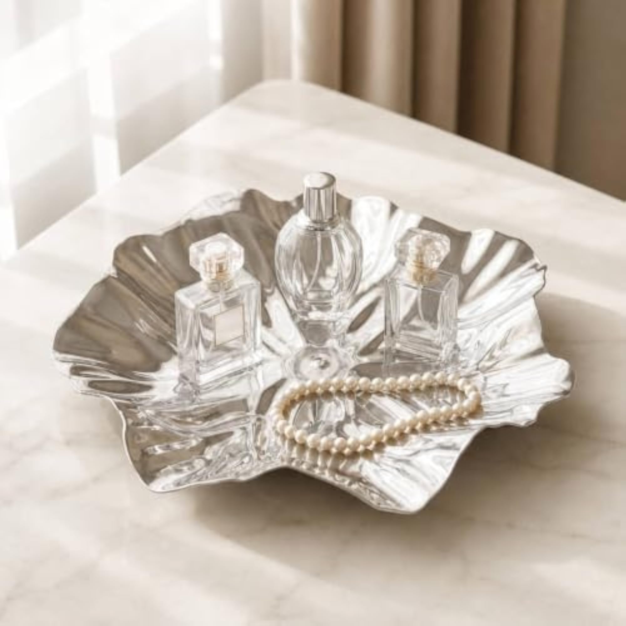Hand-Polished Flower-Shaped Decorative Tray for Easy Cleaning