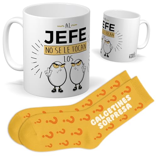 Set frases divertidas | Taza Al jefe no se le tocan los huevos + Calcetines Sorpresa | Regalo Original y Divertido para Hombres | Cumpleaños, Navidad, Oficina, Compañeros y Ocasiones Especiales Set frases divertidas | Taza Al jefe no se le tocan los huevos + Calcetines Sorpresa | Regalo Original y Divertido para Hombres | Cumpleaños, Navidad, Oficina, Compañeros y Ocasiones Especiales