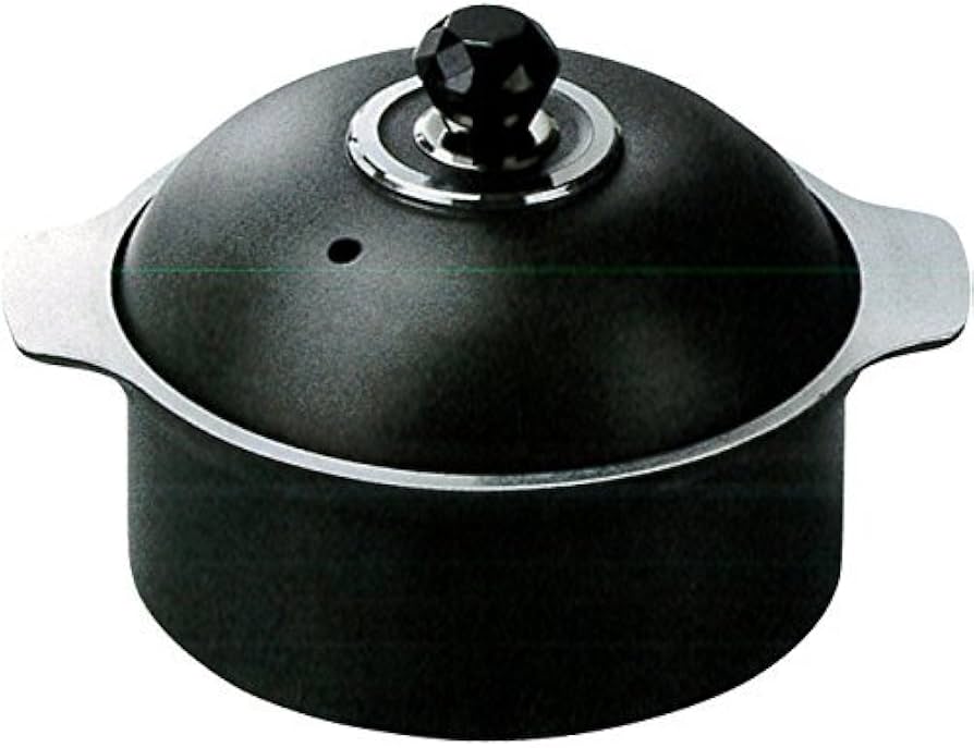 石鍋　23cm×7cm 韓国 イーシザイ・マーケット / UK ステンレスもつ鍋 24cm 三宝産業