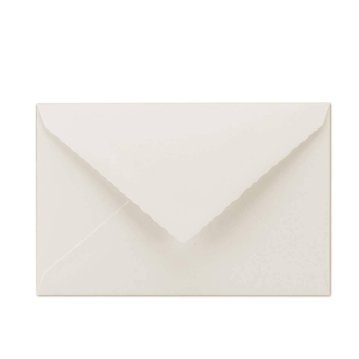 100x Vintage Brief-Umschläge mit Zackenschnitt - Natur-Weiß - Edel-Bütten - DIN C5-162 x 229 mm - 16,2 x 22,9 cm - imitiert Bütten - Nassklebung - by GUSTAV NEUSER