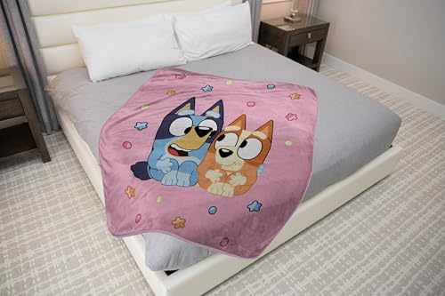 Couverture peluche Bluey douce 117x152 cm idéale pour les nuits fraîches et le canapé - 5
