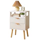 1. Mesita de noche multiusos: Con unas medidas de 40 cm de ancho x 29 cm de profundidad x 63 cm de alto, esta mesita de noche tiene el tamaño perfecto para combinar con cualquier estilo de mobiliario. Es ideal como mesa de centro, mesita de noche, mesa auxiliar, mesa junto al sofá, en el salón o en el dormitorio, ofreciendo versatilidad y funcionalidad en cualquier espacio