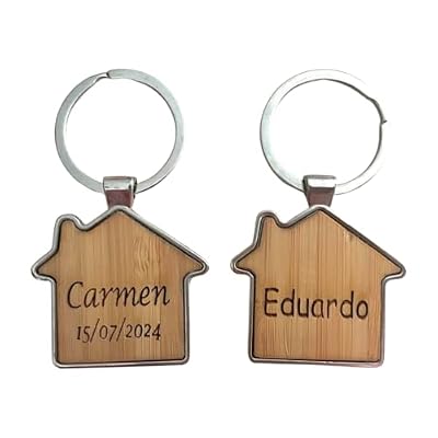 regalo grabado - 2 Llaveros Casa Personalizado | Bambú y Metal | 2 Unidades con Textos Diferentes | Regalo Pareja | Aniversario pareja | Compra de Casa | Ya disponible en tu tienda friki favorita! En mundofriki.es! regalo grabado - 2 Llaveros Casa Personalizado | Bambú y Metal | 2 Unidades con Textos Diferentes | Regalo Pareja | Aniversario pareja | Compra de Casa | Ya disponible en tu tienda friki favorita! En mundofriki.es!