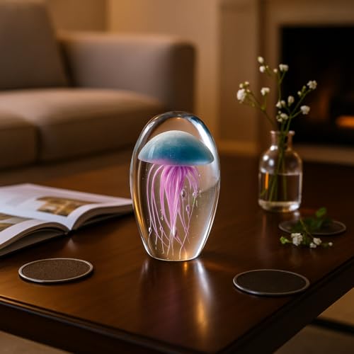 ROCKING GIFTS Ovaler Briefbeschwerer aus Glas mit Qualle in pink und blau, leuchtet im Dunklen, Elegante Tischdekoration für Schreibtisch, Büro, Eingangshalle, Eingangshalle, 16 cm