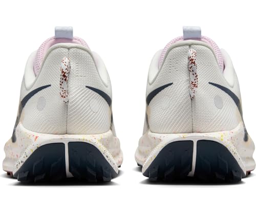 Image of Women's React Pegasus Trail 5 (102 - Summit White /Armory Navy-Football Grey)
