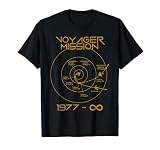 El camino tomado por las sondas Voyager 1 y 2 en su infinito viaje interesestelar a través del espacio exterior. Un gran atuendo para científicos, ingenieros, astrónomos, astrofísicos, aeronáuticos, maestros de cohete, fans de la ciencia ficción, nerd geeks. El viaje siempre recordado