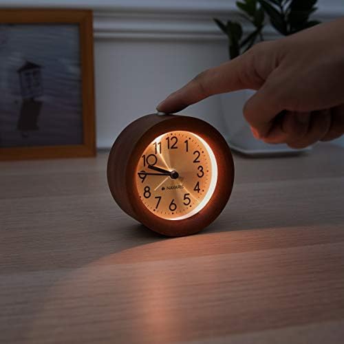 Navaris Analogue Wooden Alarm Clock - Retro Table Clock with Round Design, Snooze Function, Alarm and Gold Face Light - Natural Wood in Dark Brown