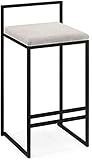 Migliora il tuo spazio con i nostri eleganti sgabelli da bar moderni. Caratterizzati da una struttura in metallo e un design unico con gambe a piramide, questi sgabelli offrono stabilità e comfort per qualsiasi ambiente. Perfetto per bar domestici, isole della cucina o aree da pranzo, si fondono perfettamente estetica e funzionalità. Goditi una soluzione di seduta chic senza compromettere la qualità.