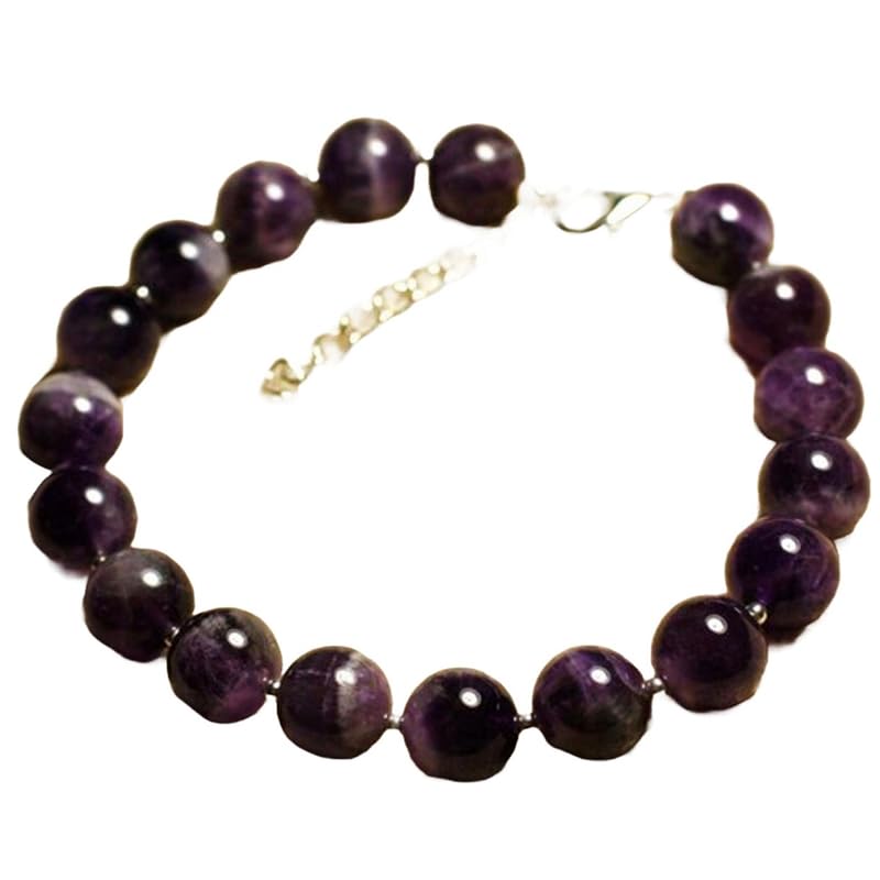 Bracelet améthyste 10mm un cadeau symbolique et élégant à offrir en toute occasion