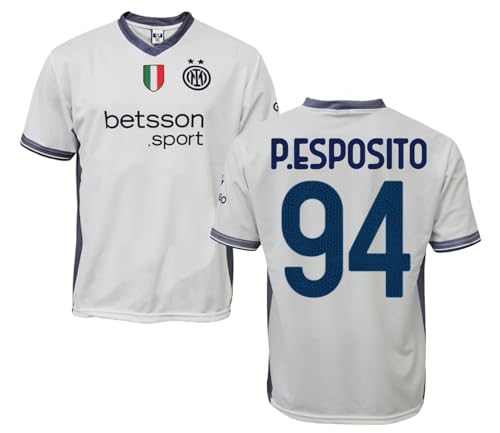 La Maglia presenta le seguenti Caratteristiche: -La presenza dell'OLOGRAMMA DI AUTENTICITA' (sul colletto della maglia: OFFICIAL PRODUCT-ORIGINAL) -La presenza del CARTELLINO DELLA SQUADRA CALCIO (fronte maglia: logo squadra; retro maglia: nome produttore) -L'ETICHETTA (fronte: logo squadra, retro: nome produttore, indicazioni lavaggio)
