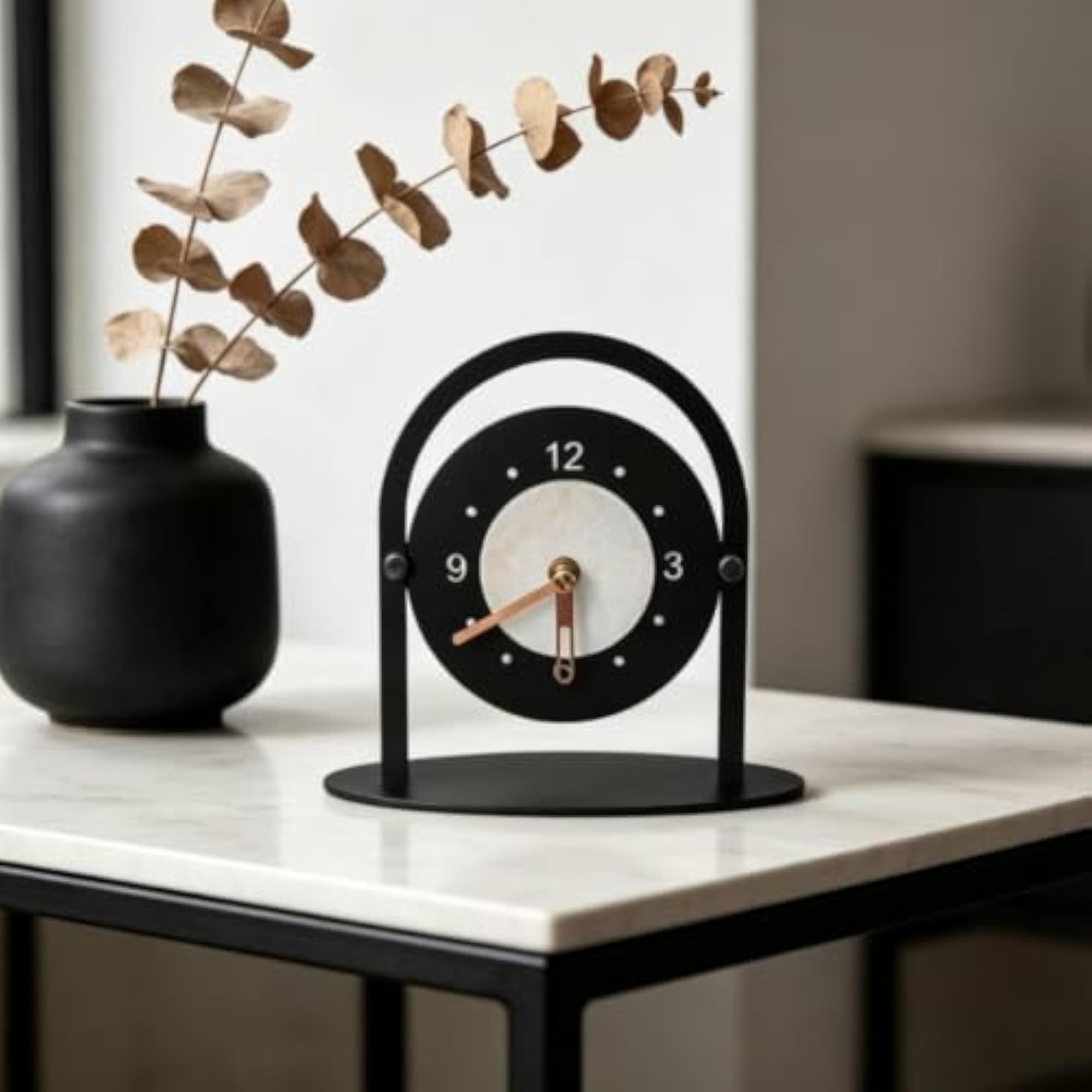 Modern Minimalist Desk Clock, Decorative Metal Frame