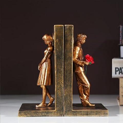 SQAQS Heavy Duty Banksy Couple Bookends Cover