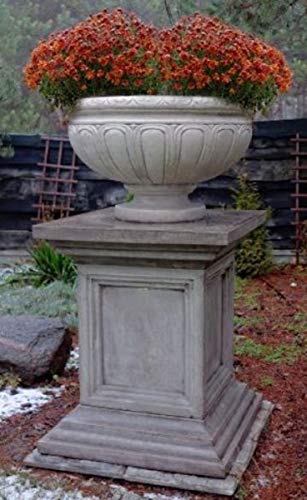 Casa Padrino Baroque Garden Deco Pedestal 70 x 70 x H. 125 cm - Baroque Garden Decoration - Special!
