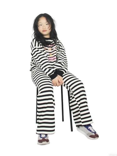 Girls 2 Piece Outfits Tracksuits Crewneck Cute Sweatshirt and Sweatpants Clothing Sets Sweatsuit Set4