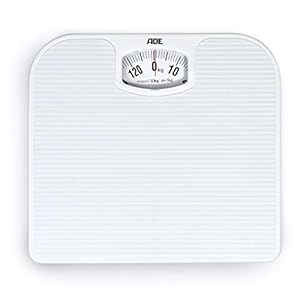 ADE BM 707 Nina mechanische badkamerweegschaal. Analoge badkamerweegschaal gemaakt van hoogwaardig ABS-kunststof in heldere witte kleur. Massief metalen mechanisme, gemakkelijk afleesbare schaal wit