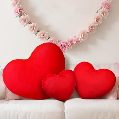 Yuntau Heart Shaped Throw Pillows Cover